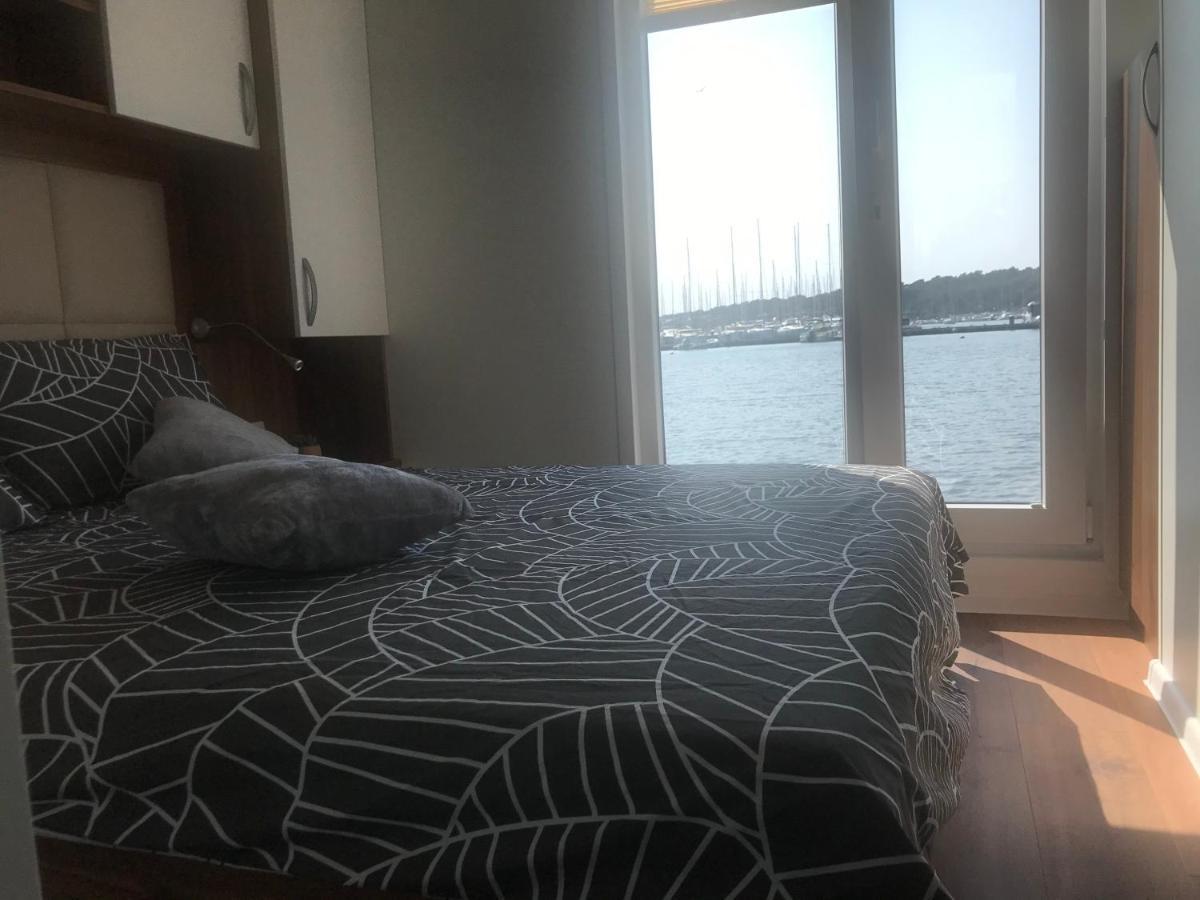 Floating House Varoni Pula Dış mekan fotoğraf